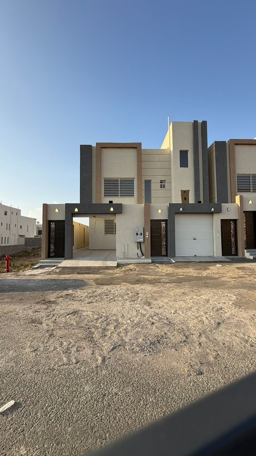 الدور الأرضي